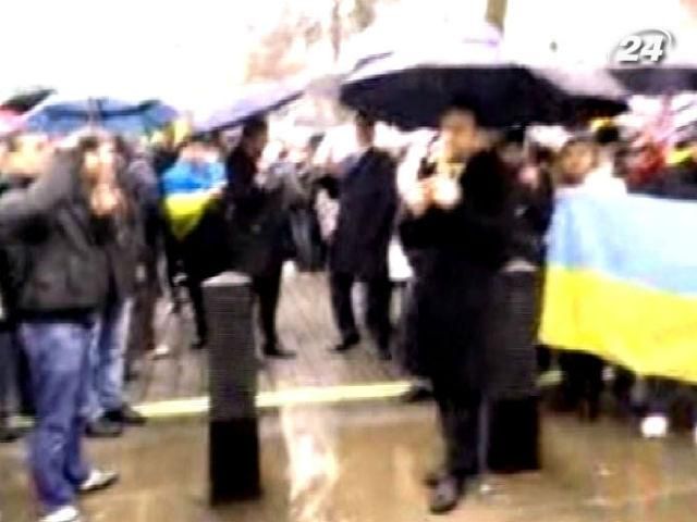 Лондонский Евромайдан требовал у Кэмерона защитить Украину от России