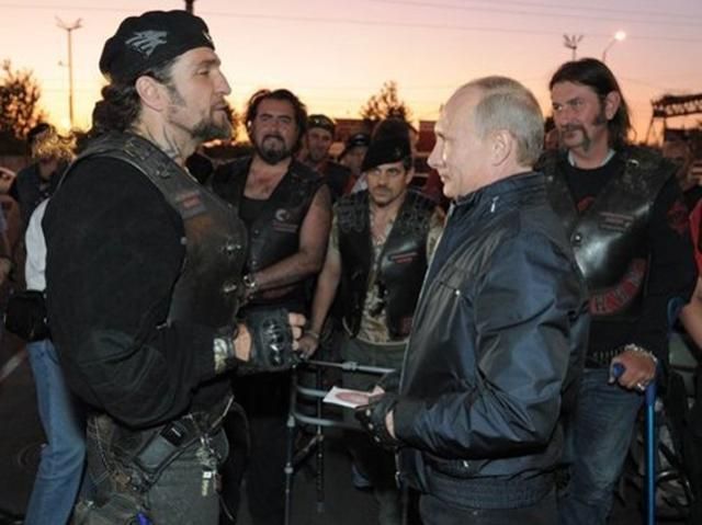 Російський байкер, друг Путіна, розповів, що його побратими охороняють українські міста