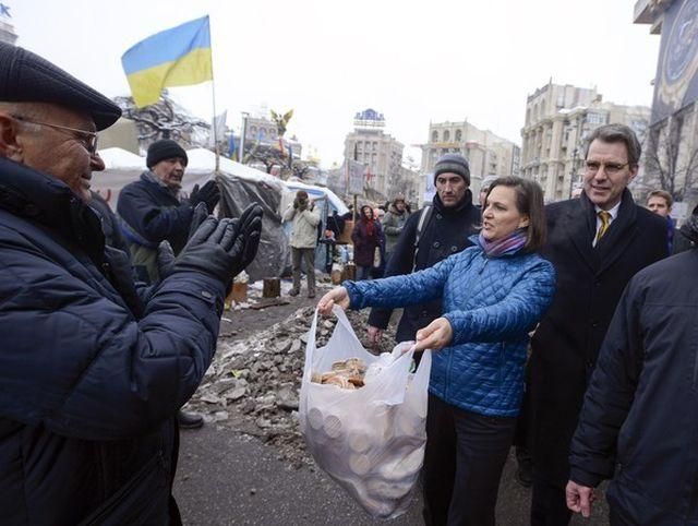 Заместитель Госсекретаря США Виктория Нуланд едет в Украину