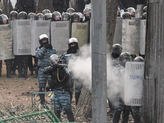 У міліції не виключають, що трьох активістів на Грушевського могли застрелити "беркутівці" У міліції не виключають, що трьох активістів на Грушевського могли застрелити "беркутівці"