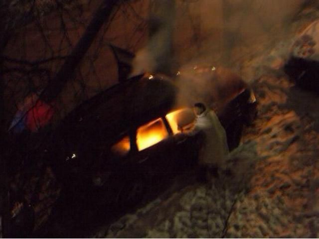 В Киеве подожгли автомобиль представительницы канадского посольства (Фото)