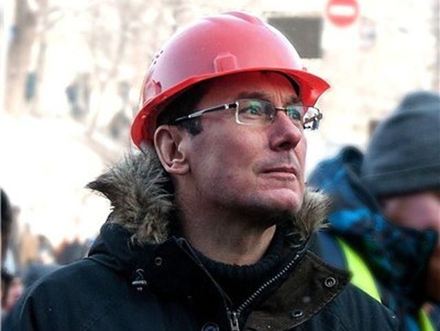 Луценко пропонує говорити з Януковичем лише про дату відставки Луценко пропонує говорити з Януковичем лише про дату відставки