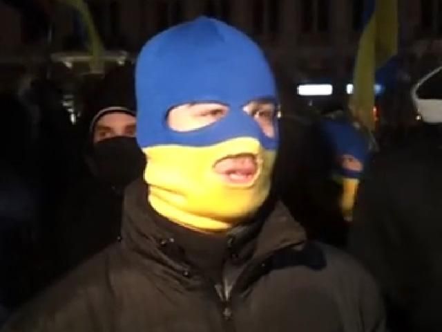 Харьковские ультрас охороняли ходу Евромайдана (Видео)