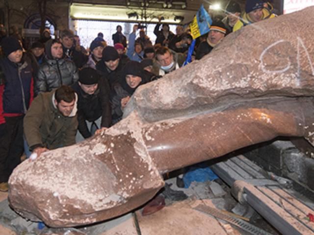 Бригинец предлагает на месте памятника Ленину установить монумент в честь погибших на Майдане