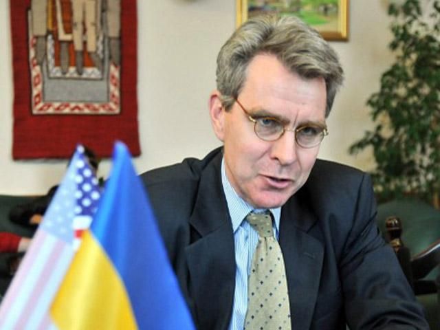 Радий, що він отримуватиме меддопомогу в безпеці, — Пайєтт про Булатова Радий, що він отримуватиме меддопомогу в безпеці, — Пайєтт про Булатова