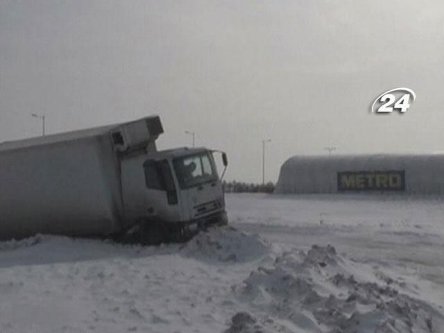 У Сербії снігові замети сягнули 5 метрів