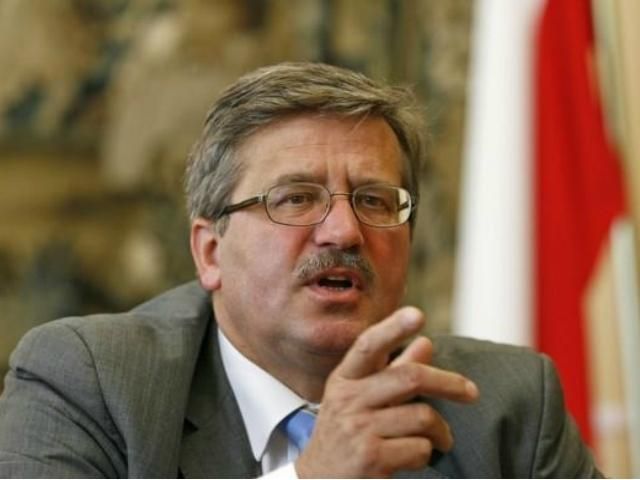 Не стоит нагнетать страх вокруг украинских националистов, - Коморовский Не стоит нагнетать страх вокруг украинских националистов, - Коморовский