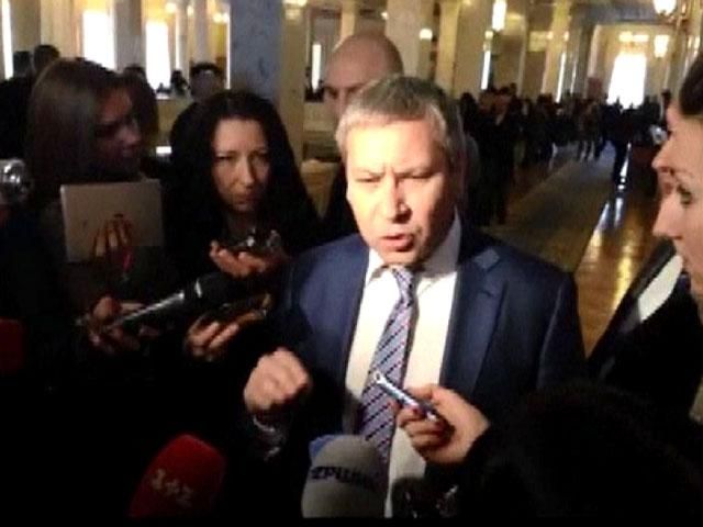 Опозиціонери торгуються за свої посади, — Лук'янов