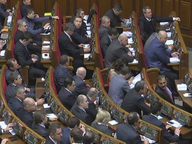 У Раді зареєстрували ще три законопроекти про амністію активістів У Раді зареєстрували ще три законопроекти про амністію активістів