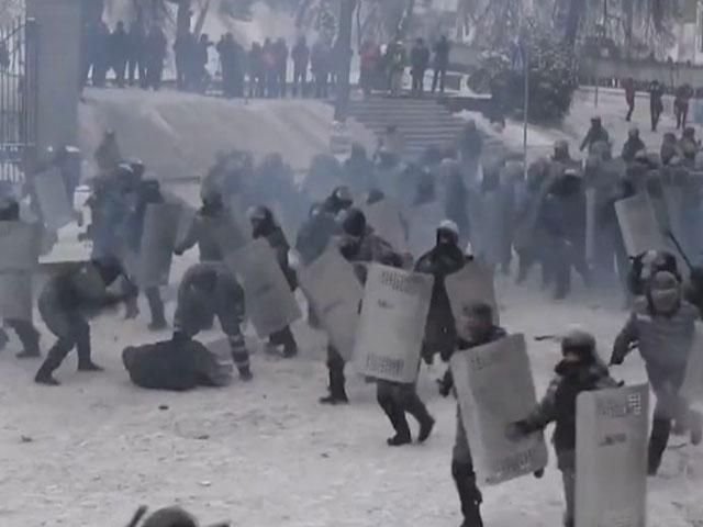 Україна в крові: юристи збирають докази насильства у “Чорну книгу” Україна в крові: юристи збирають докази насильства у “Чорну книгу”