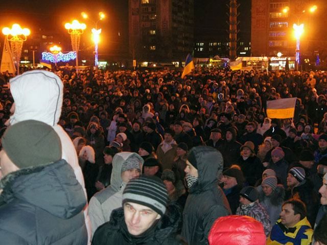 Суд змінив запобіжні заходи 12-м активістам у Черкасах Суд змінив запобіжні заходи 12-м активістам у Черкасах