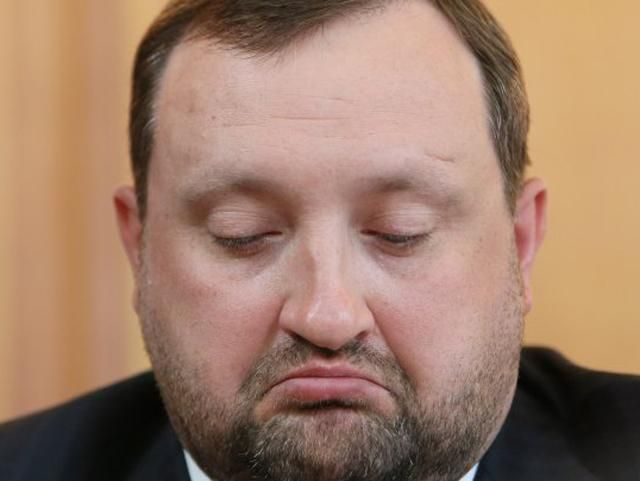 Арбузов объяснил причины падения гривны Арбузов объяснил причины падения гривны