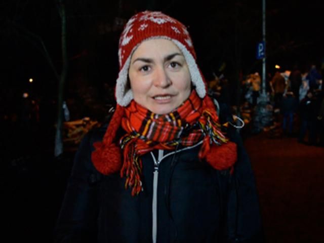 На Грушевского милиция заглушает музыкой новости каналов "24" и "1 +1" (Видео) На Грушевского милиция заглушает музыкой новости каналов "24" и "1 +1" (Видео)