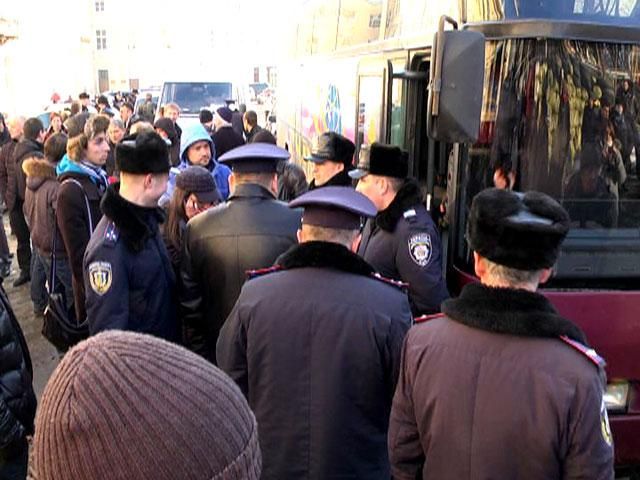 Львовскую облгосадминистрацию приезжали освобождать "титушки"