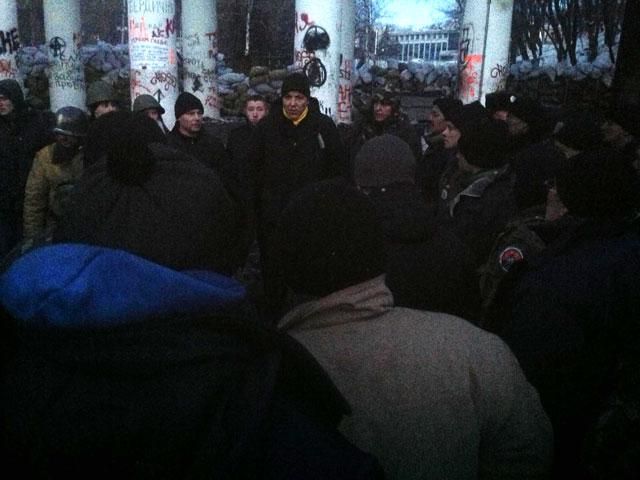 На Грушевського неспокійно, — Парубій На Грушевського неспокійно, — Парубій