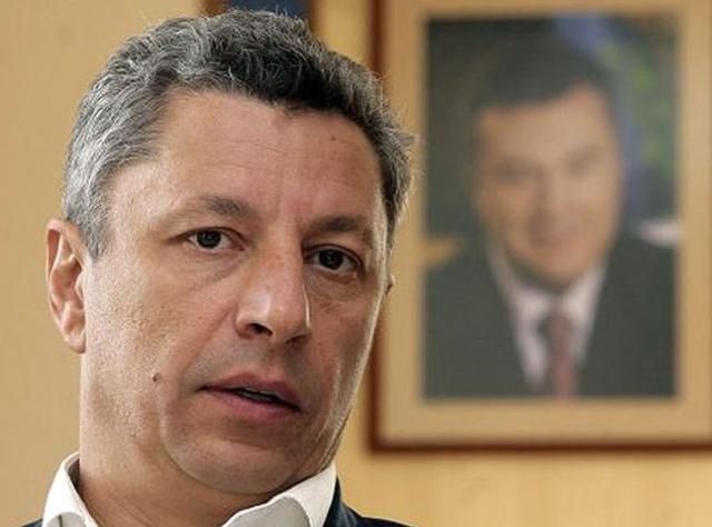 Янукович їде в Сочі на святкування знакової для Росії події, — Бойко