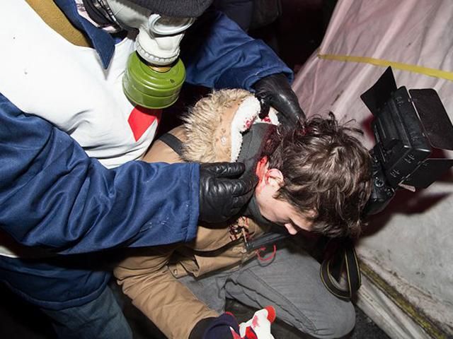 Польша приняла на лечение 4 украинцев, пострадавших во время событий в Киеве Польша приняла на лечение 4 украинцев, пострадавших во время событий в Киеве