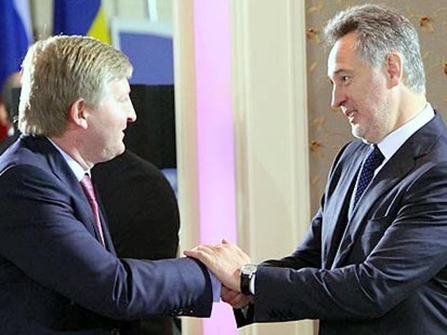 Оппозиции надо договариваться с олигархами, а не с Януковичем, - американский аналитик Оппозиции надо договариваться с олигархами, а не с Януковичем, - американский аналитик