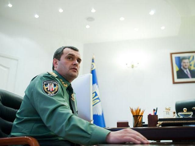 Захарченко перечислил все оружие, которое позволил силовикам (Документ)