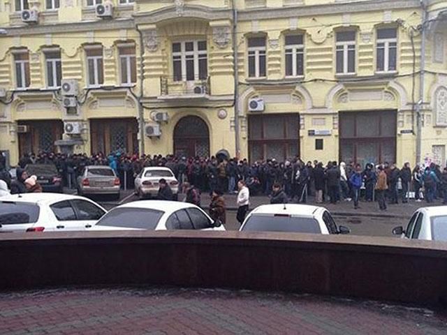 "Неравнодушные киевляне" отступили от баррикад