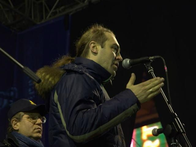 Мирошниченко предложил принести Макеенко мусор с Майдана