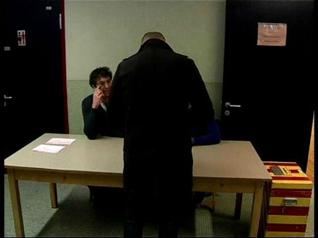 У Швейцарії триває референдум щодо обмеження імміграції У Швейцарії триває референдум щодо обмеження імміграції