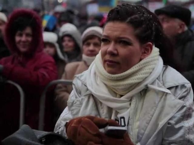 Приходят угрозы о расправе. "Титушки" фактически выгнали из дома, — Руслана Приходят угрозы о расправе. "Титушки" фактически выгнали из дома, — Руслана