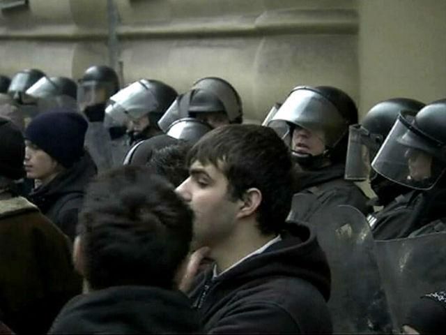 Боснийская полиция отпустила всех задержанных во время акций протеста