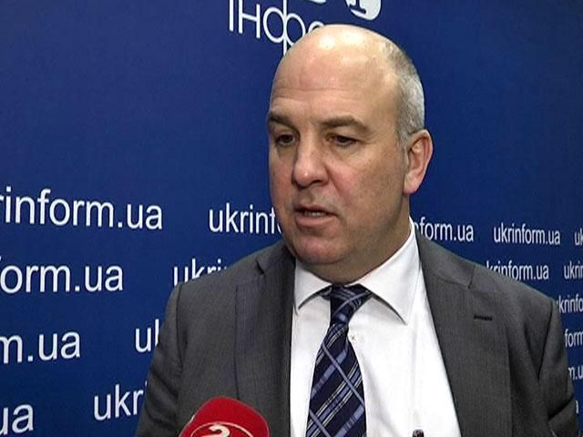 Небезпечно, коли влада делегує свої функції іншим людям, — комісар РЄ з прав людини