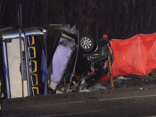 У ДТП в Польщі загинуло двоє осіб, більше десятка поранених У ДТП в Польщі загинуло двоє осіб, більше десятка поранених