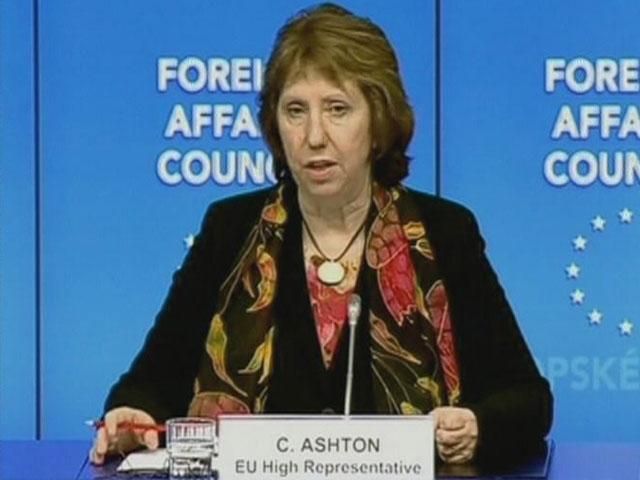 Янукович и оппозиция должны продолжать диалог, – Эштон Янукович и оппозиция должны продолжать диалог, – Эштон