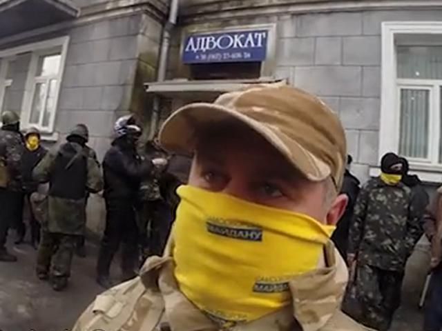 Самооборона Євромайдану пікетувала управління міліції з вимогою відпустити затриманих афганівців Самооборона Євромайдану пікетувала управління міліції з вимогою відпустити затриманих афганівців