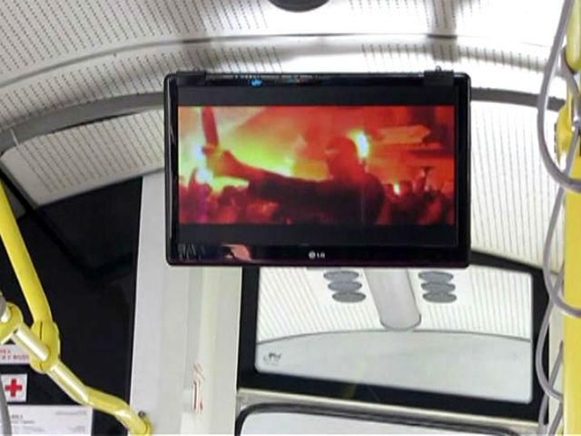 Видеоролики против Евромайдана транслируют по указанию руководства, - "Крымтроллейбус" Видеоролики против Евромайдана транслируют по указанию руководства, - "Крымтроллейбус"