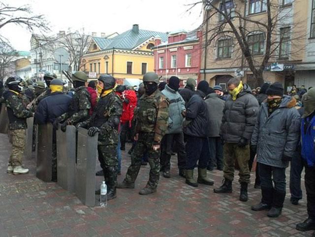 Чотирьох афганців відпустили під домашній арешт Чотирьох афганців відпустили під домашній арешт