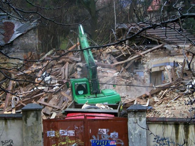 Бізнес-центр на місці шпиталю у Львові не встановлюватимуть Бізнес-центр на місці шпиталю у Львові не встановлюватимуть