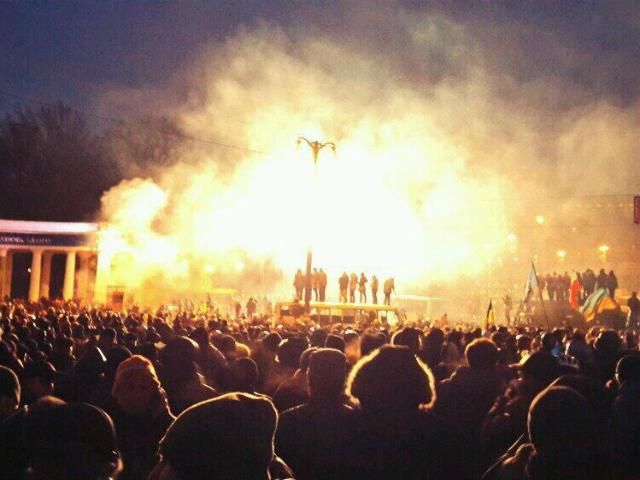 Из-под стражи освободили еще 20 подозреваемых в беспорядках на Грушевского (Дополнено) Из-под стражи освободили еще 20 подозреваемых в беспорядках на Грушевского (Дополнено)