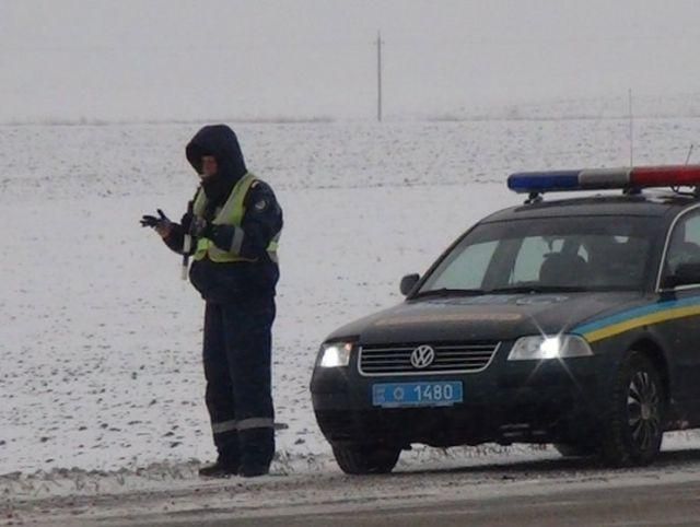 На подъездах к Межигорью усилили охрану На подъездах к Межигорью усилили охрану