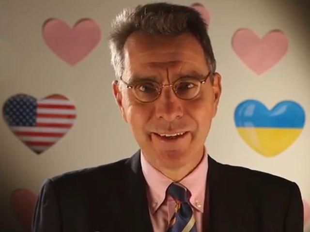 Работники посольства США признались Украине в любви (Видео) Работники посольства США признались Украине в любви (Видео)