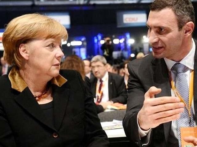 Меркель проведет встречу с Кличко и Яценюком