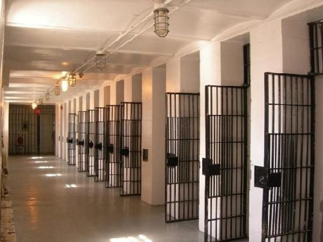 П’ятьох активістів з Черкас відпустили під домашній арешт П’ятьох активістів з Черкас відпустили під домашній арешт