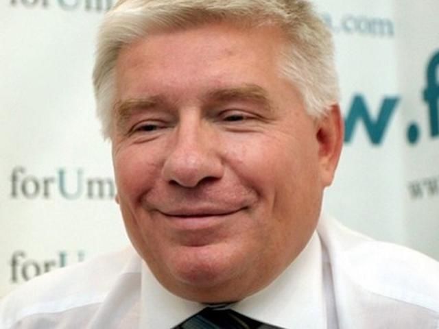 Партия регионов не будет голосовать ни за какие акты по изменениях в Конституцию, — Чечетов Партия регионов не будет голосовать ни за какие акты по изменениях в Конституцию, — Чечетов