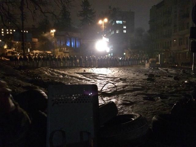 Ситуація на Грушевського спокійна (Фото) Ситуація на Грушевського спокійна (Фото)