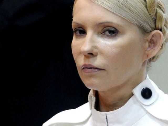 Говорити з Януковичем — це вести переговори з Путіним через посередника, — Тимошенко Говорити з Януковичем — це вести переговори з Путіним через посередника, — Тимошенко