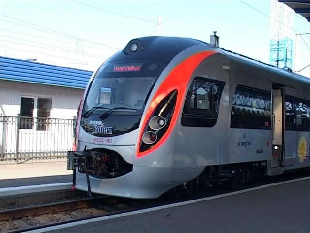 Корейцам выставят штрафы за неисправность Hyundai, - Азаров Корейцам выставят штрафы за неисправность Hyundai, - Азаров