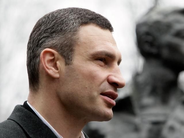 Візит Кличка до Полтави супроводжується "замінуванням" та вимкненням світла Візит Кличка до Полтави супроводжується "замінуванням" та вимкненням світла