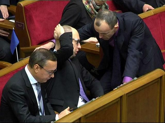 Підсумки тижня: Опозиція і влада домовляються, Майдан готує мирний наступ Підсумки тижня: Опозиція і влада домовляються, Майдан готує мирний наступ