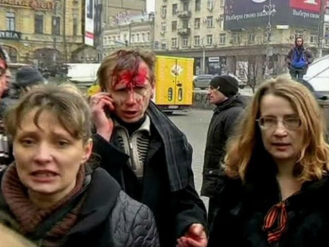 Подія дня. На барикадах активісти побились з “прибиральниками Києва”
