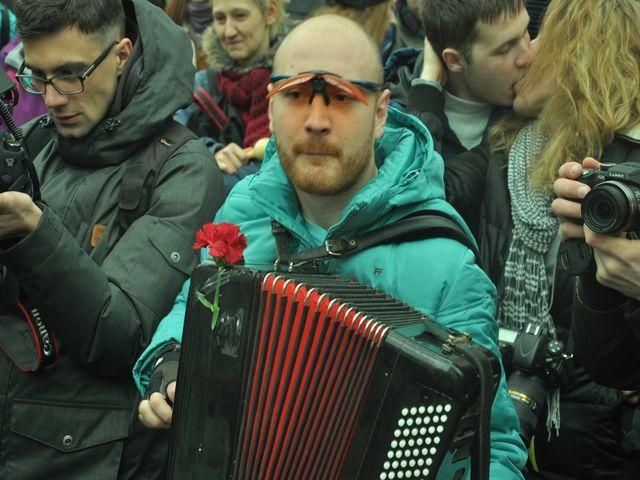 "Музична сотня" в дії (Фото) "Музична сотня" в дії (Фото)