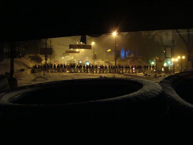 Силовики відступили з Грушевського Силовики відступили з Грушевського