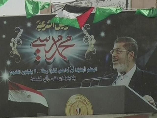 У Єгипті розпочався новий судовий процес над Мурсі У Єгипті розпочався новий судовий процес над Мурсі